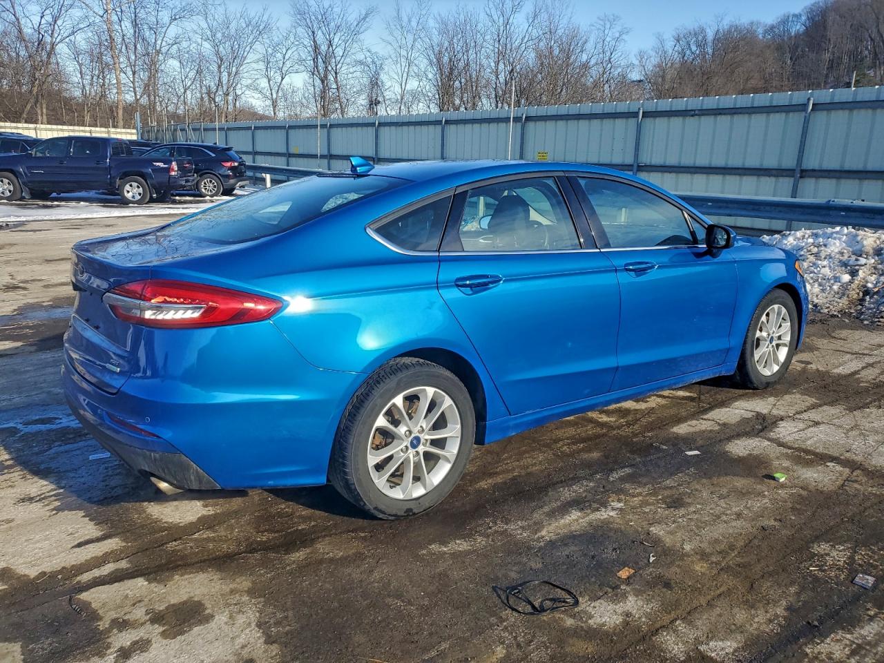 2020 FORD FUSION SE photo 3