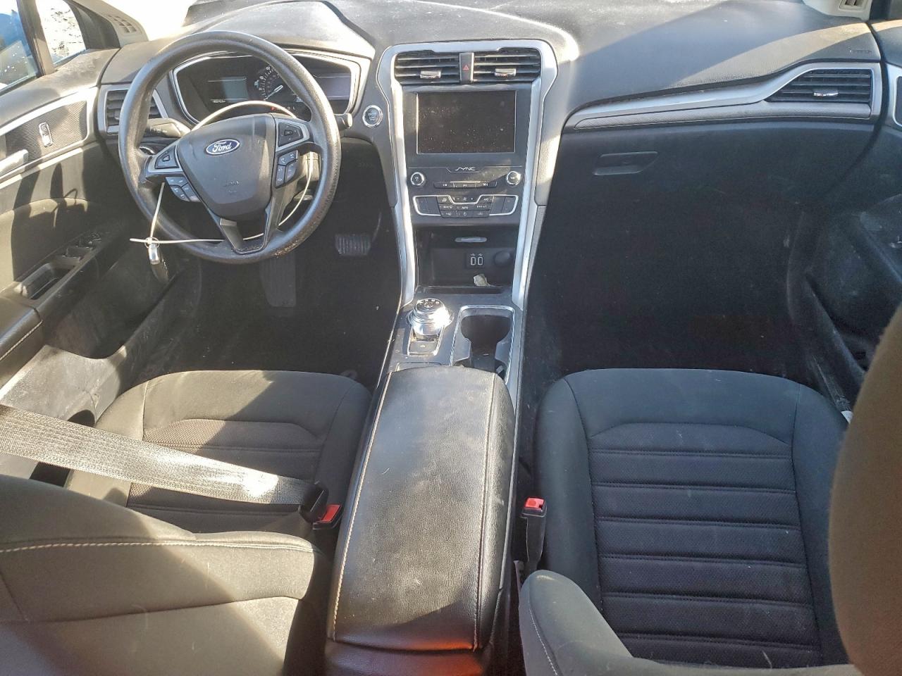 2020 FORD FUSION SE photo 8