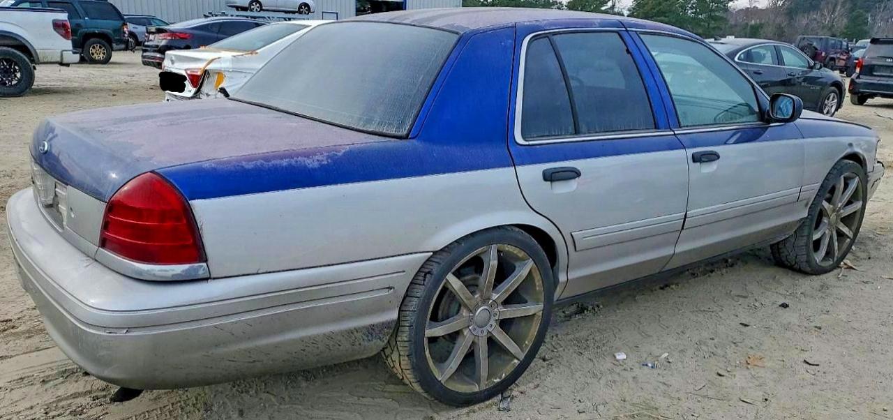 2004 FORD CROWN VICTORIA photo 3