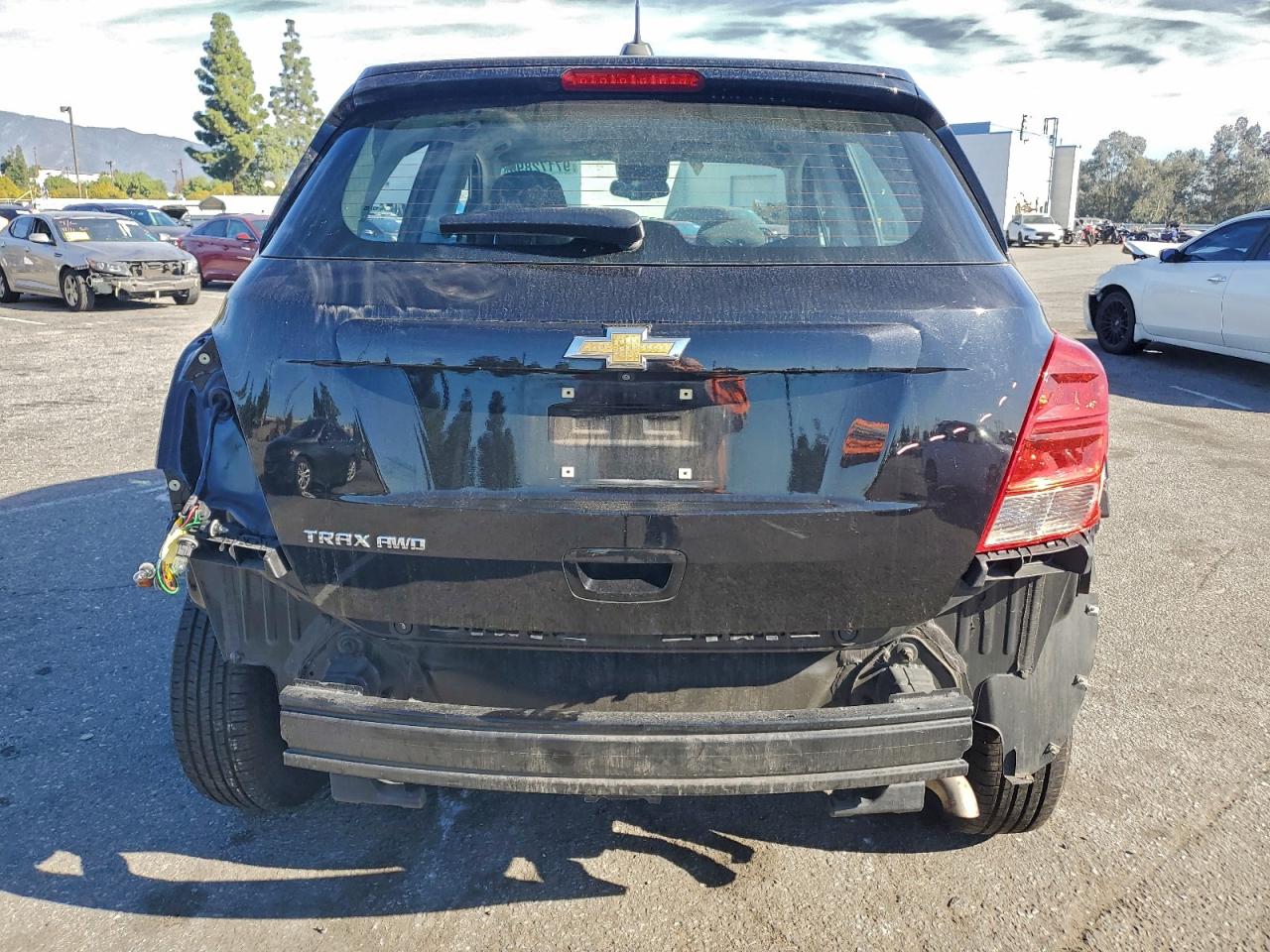 2020 CHEVROLET TRAX LS photo 6