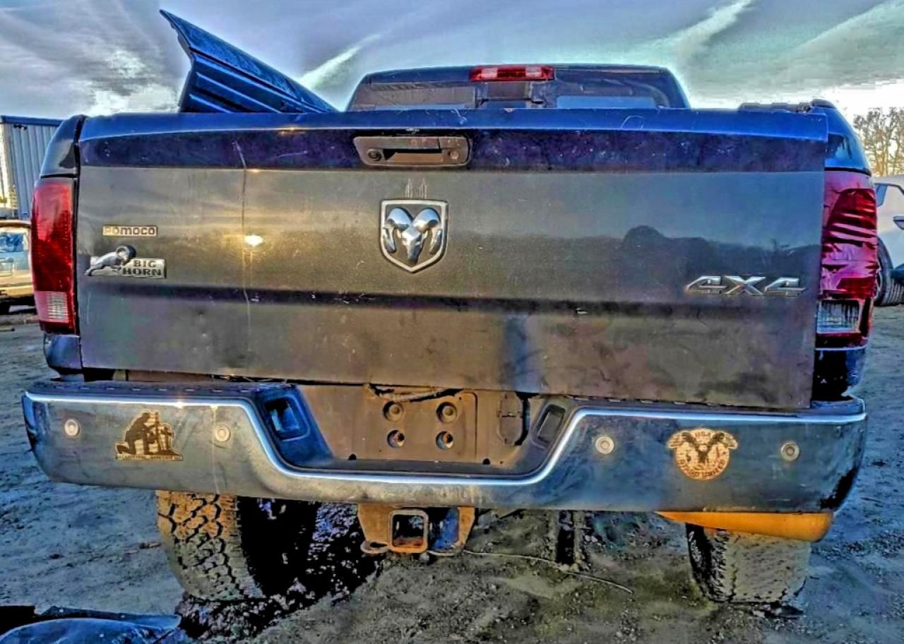 2017 RAM 2500 SLT photo 6