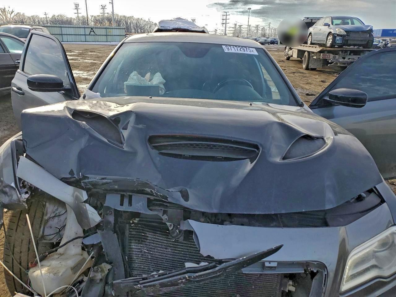 2011 CHRYSLER 300C photo 21