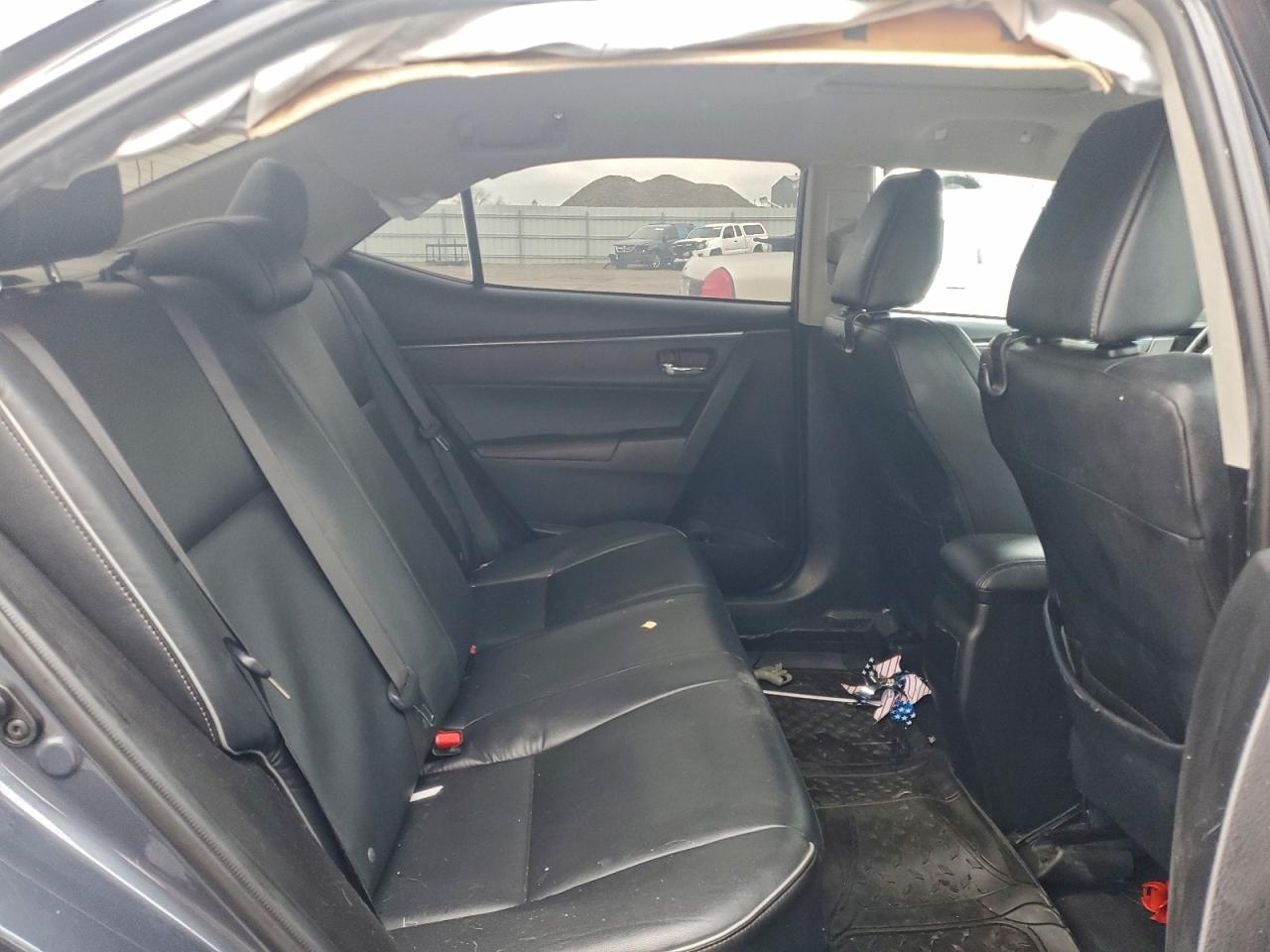 2014 TOYOTA COROLLA L photo 19