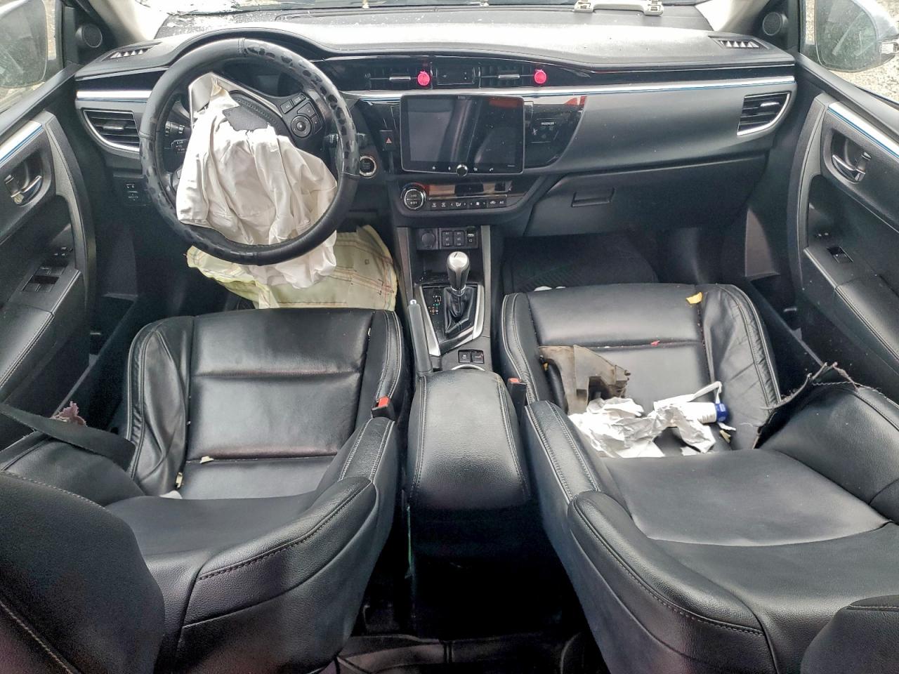 2014 TOYOTA COROLLA L photo 15