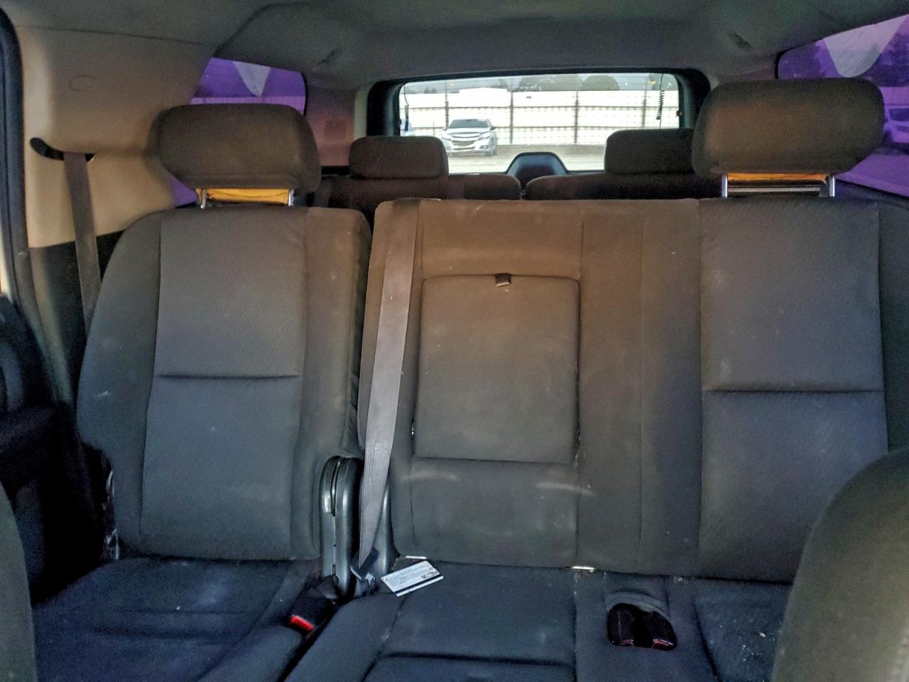 2010 CHEVROLET SUBURBAN C1500 LS photo 10