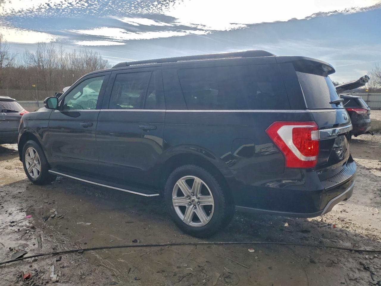 2018 FORD EXPEDITION MAX XLT photo 3