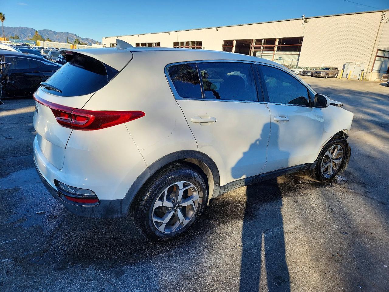 2021 KIA SPORTAGE LX photo 3