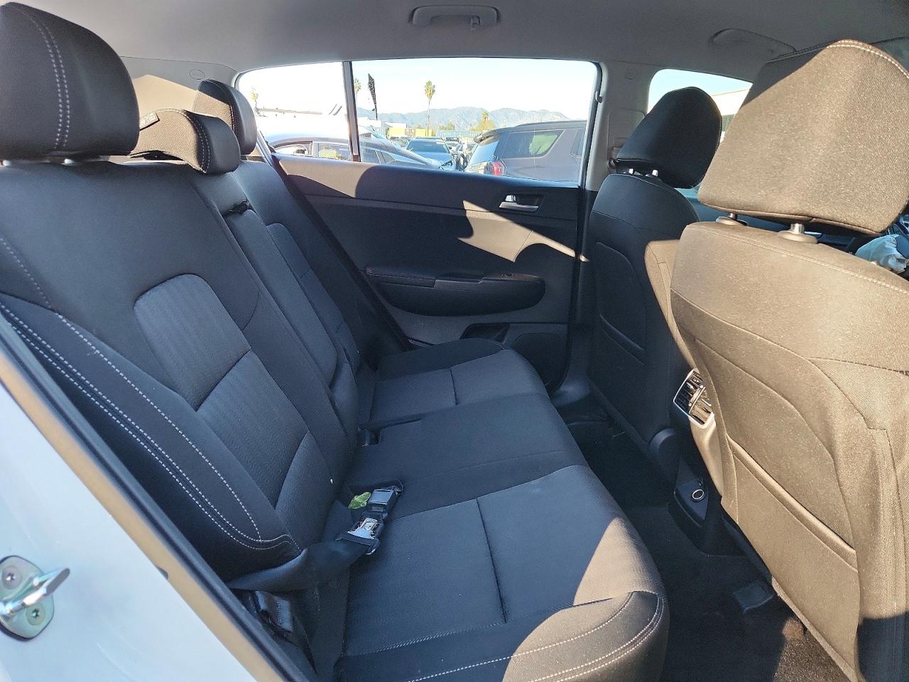 2021 KIA SPORTAGE LX photo 11