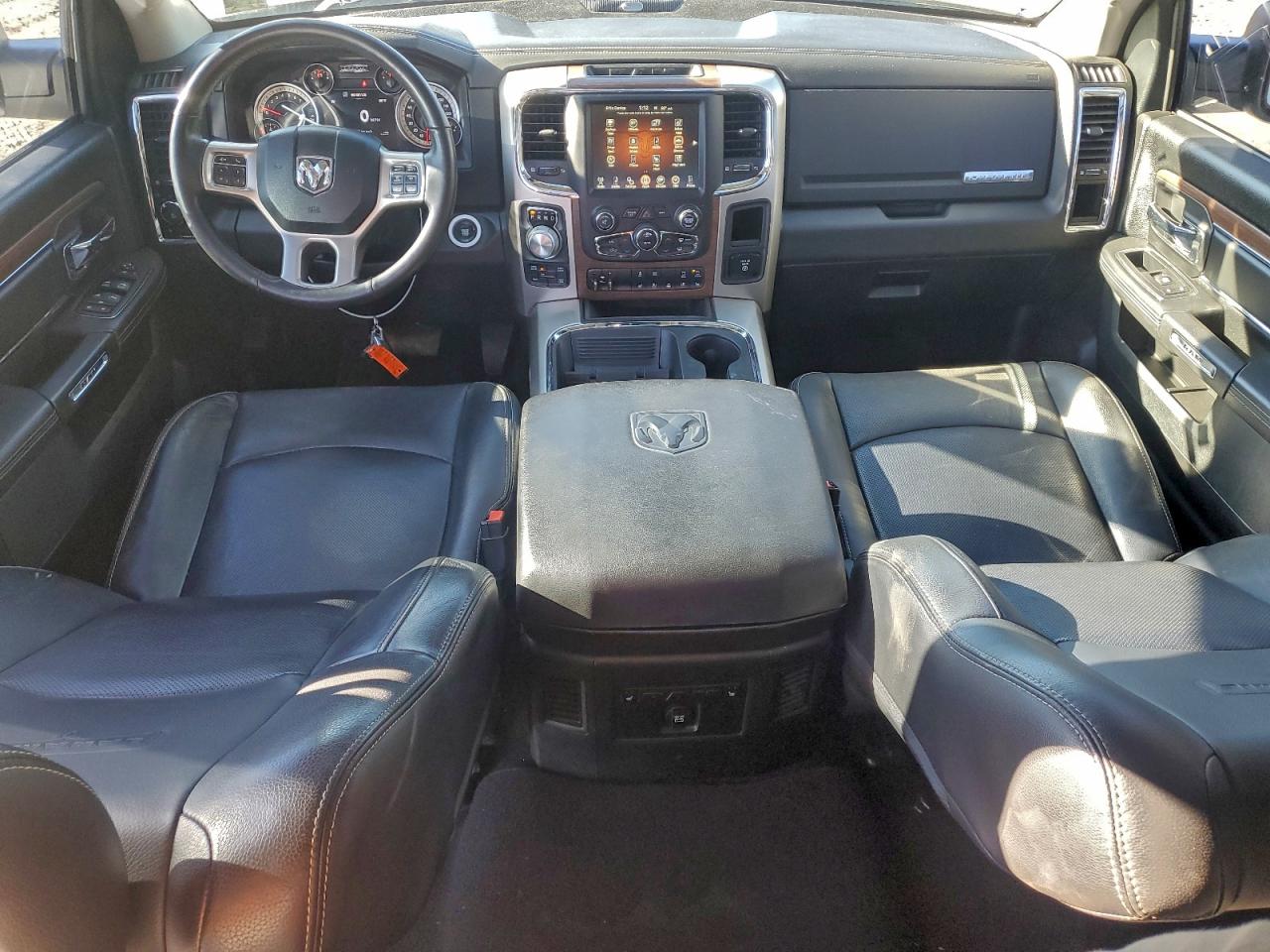 2017 RAM 1500 LARAMIE photo 8