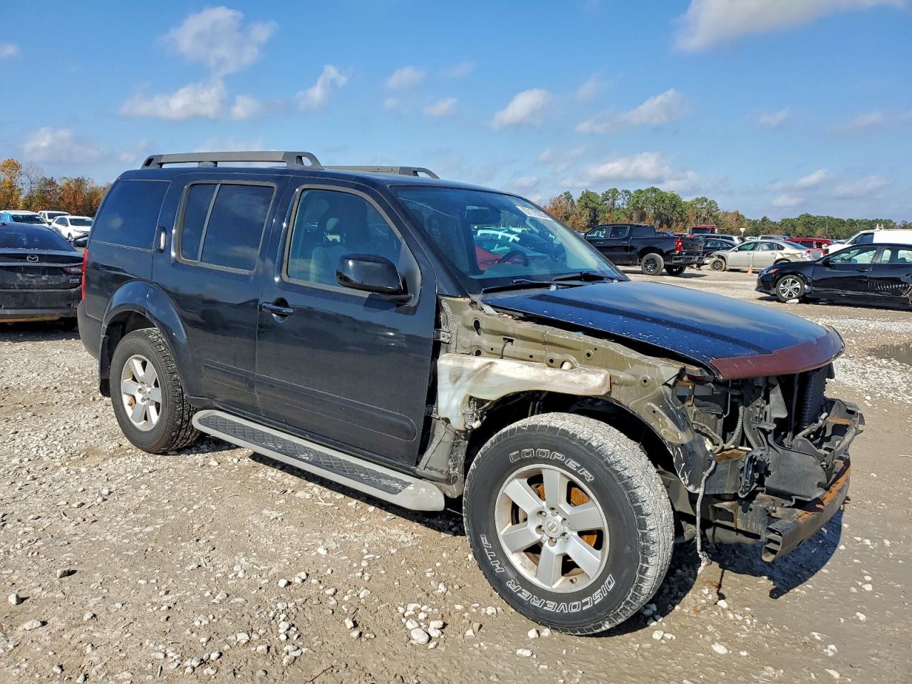 2011 NISSAN PATHFINDER S photo 7