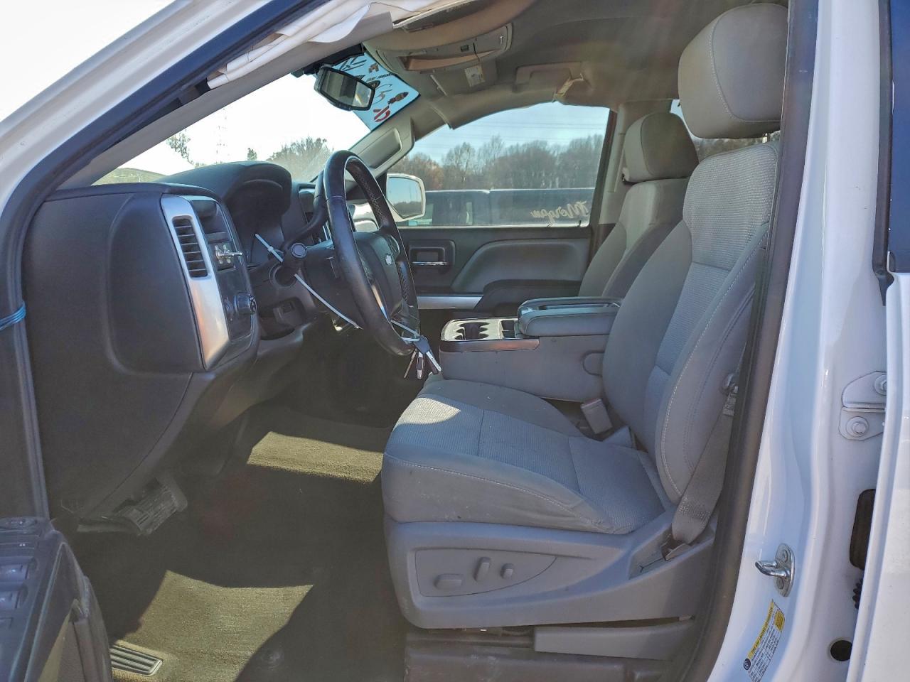 2015 CHEVROLET SILVERADO C1500 LT photo 13