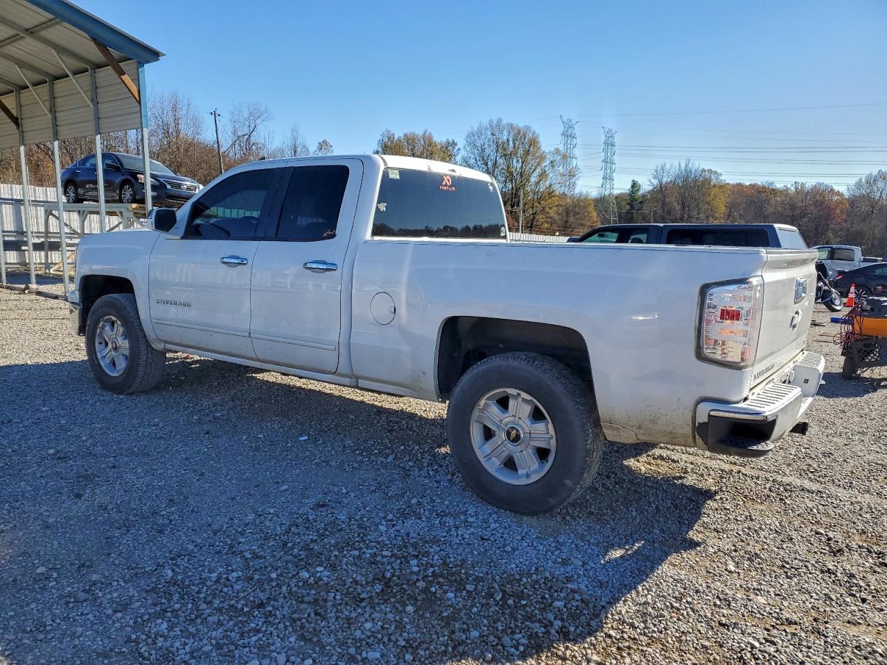 2015 CHEVROLET SILVERADO C1500 LT photo 3