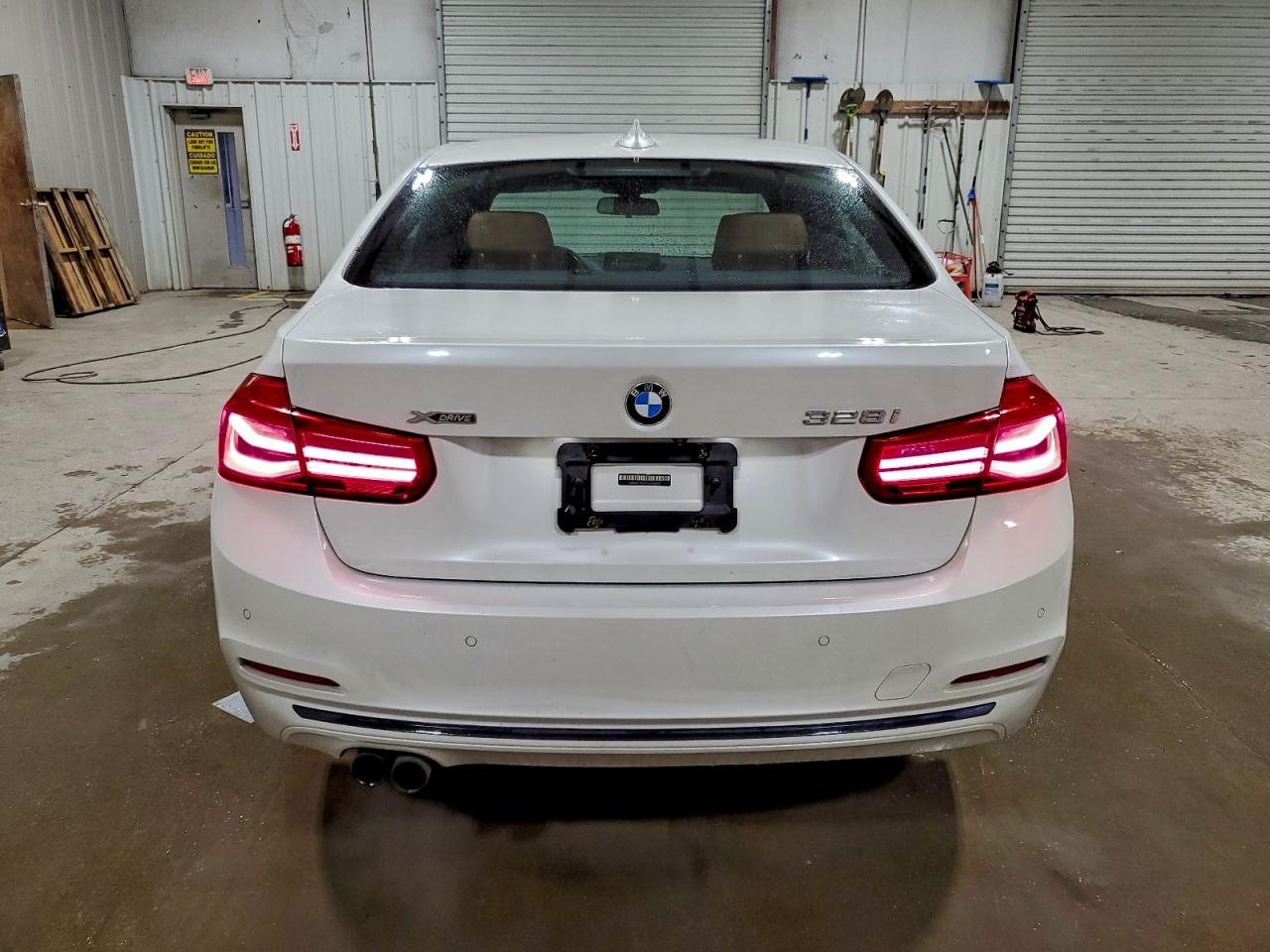 2016 BMW 328 XI SULEV photo 16