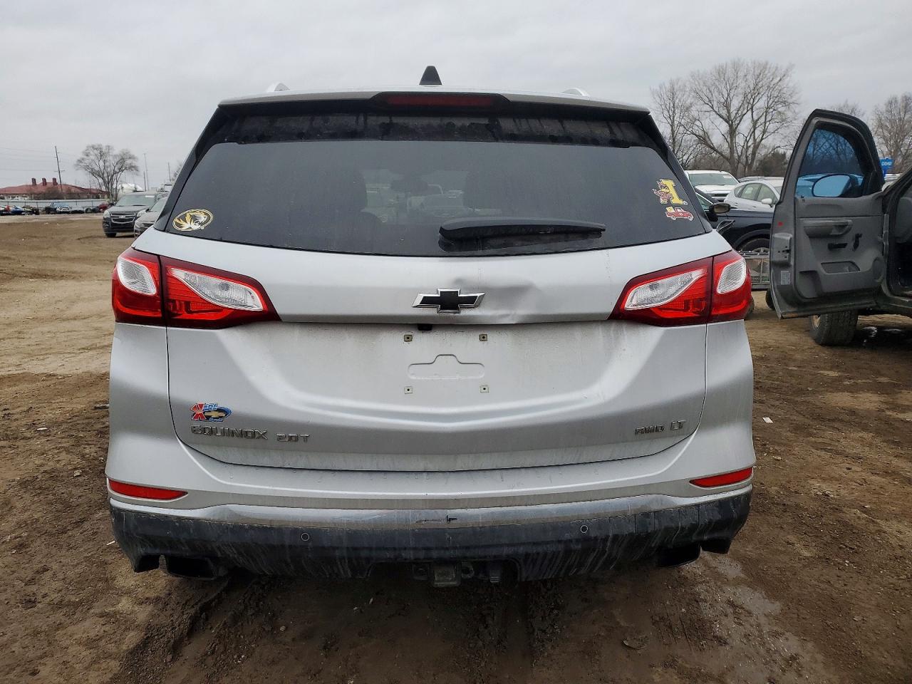2020 CHEVROLET EQUINOX LT photo 6