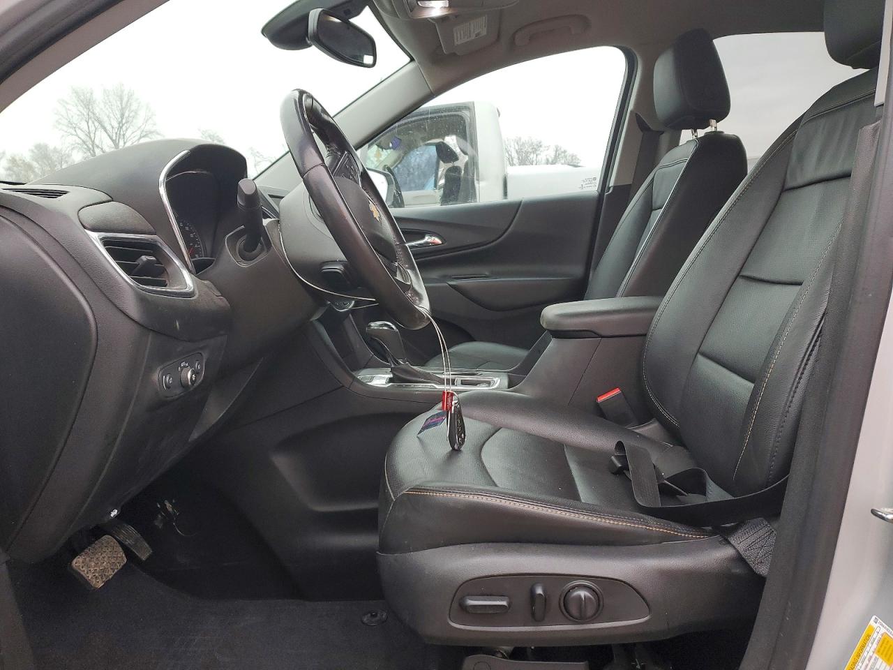 2020 CHEVROLET EQUINOX LT photo 7