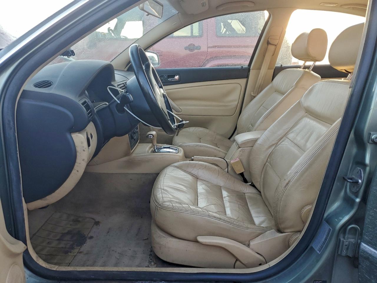 2003 VOLKSWAGEN PASSAT GLS photo 7