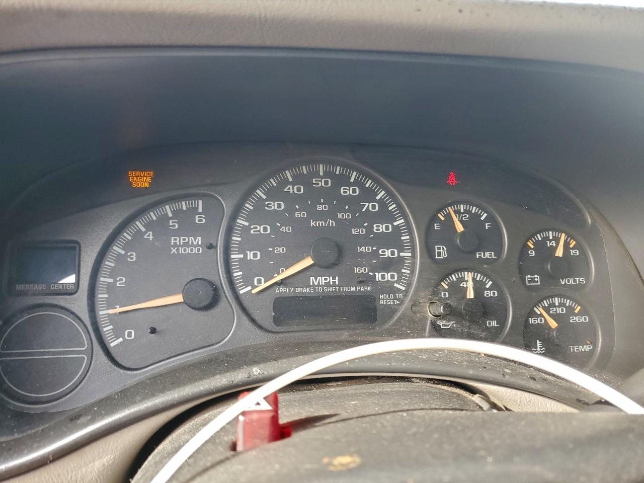 2002 GMC YUKON photo 9