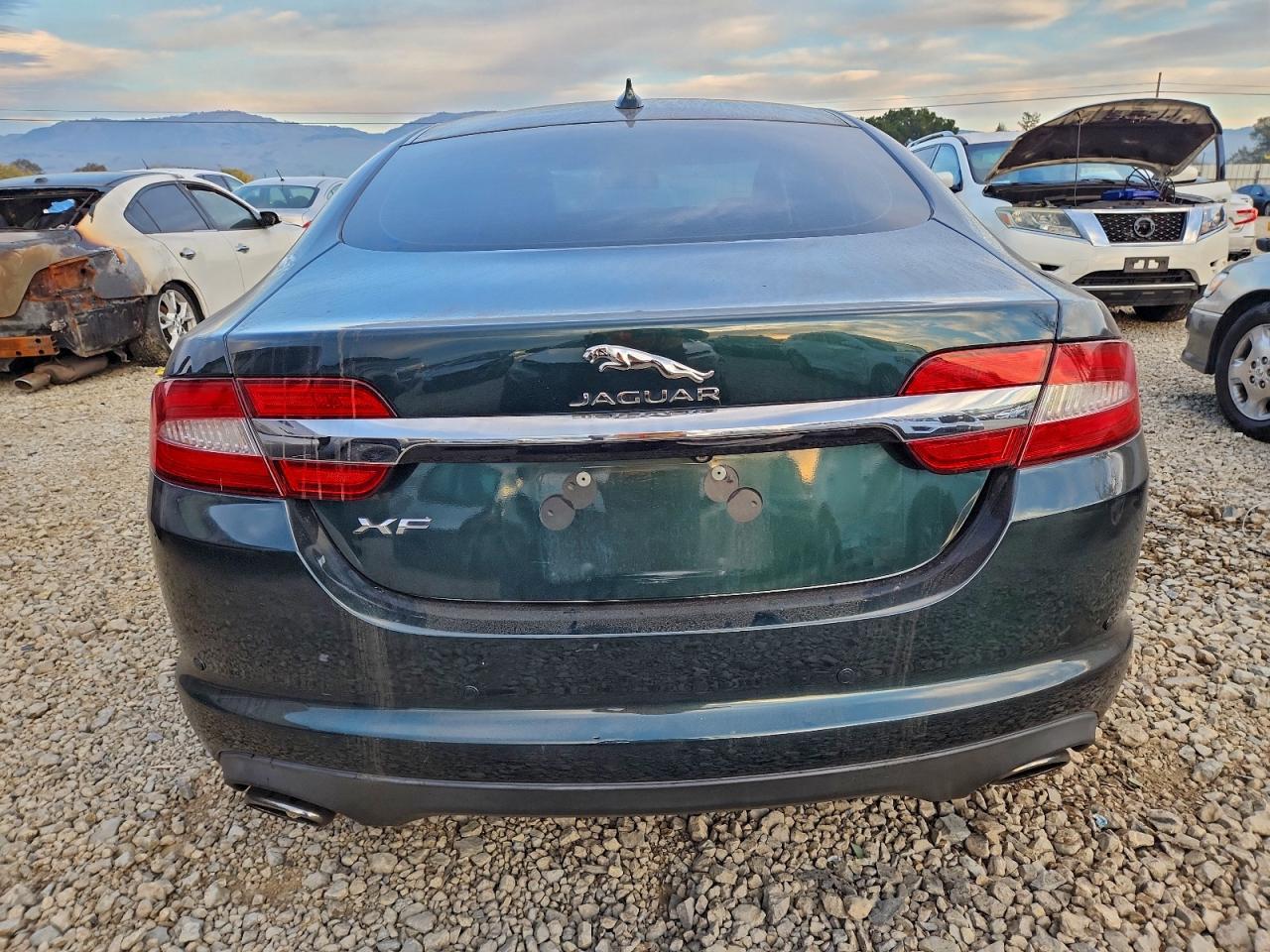 2015 JAGUAR XF 2.0T PREMIUM photo 6
