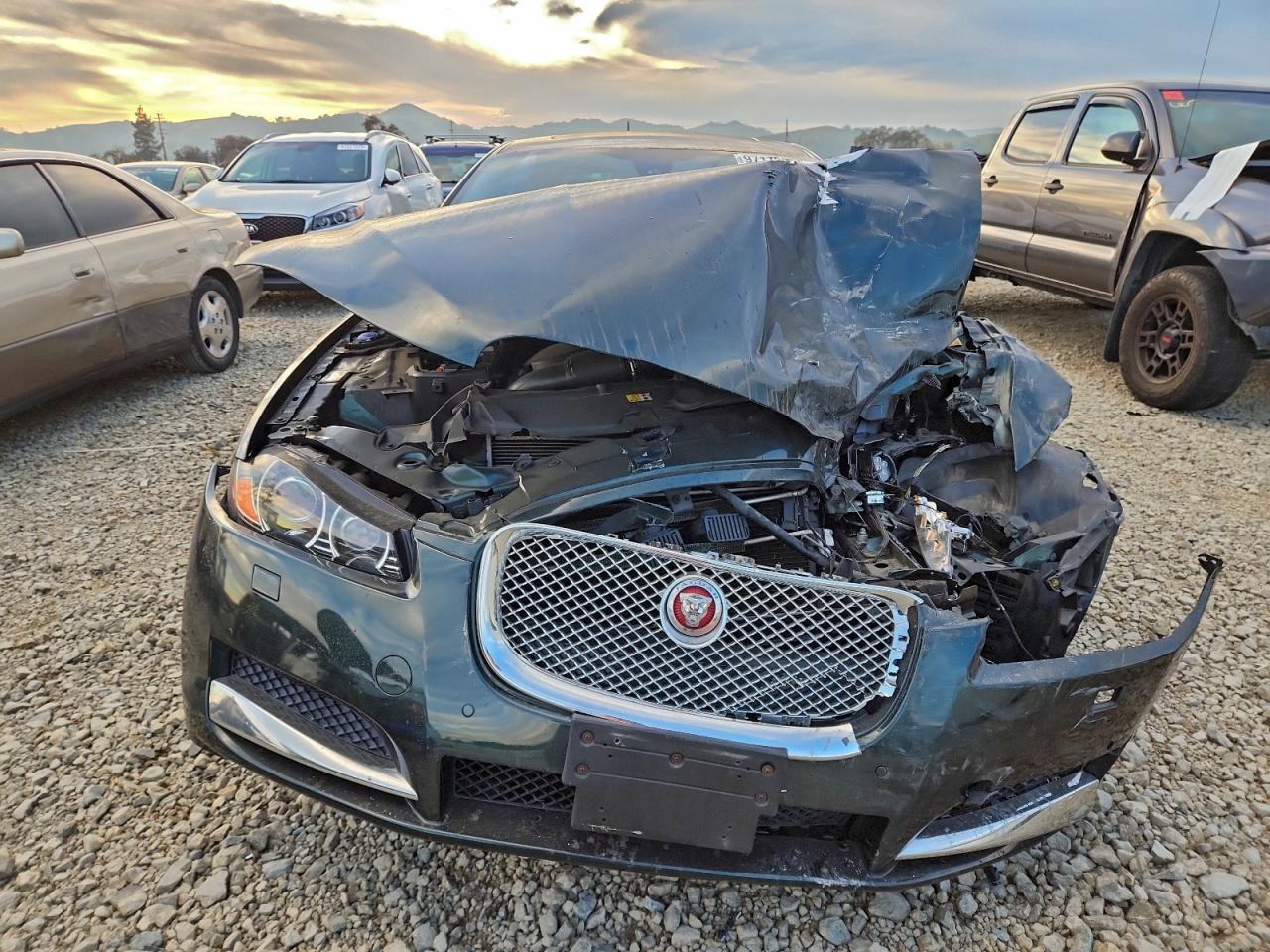 2015 JAGUAR XF 2.0T PREMIUM photo 5