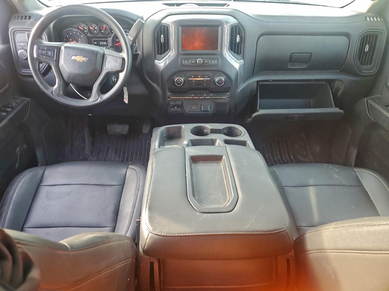 2020 CHEVROLET SILVERADO C3500 photo 8