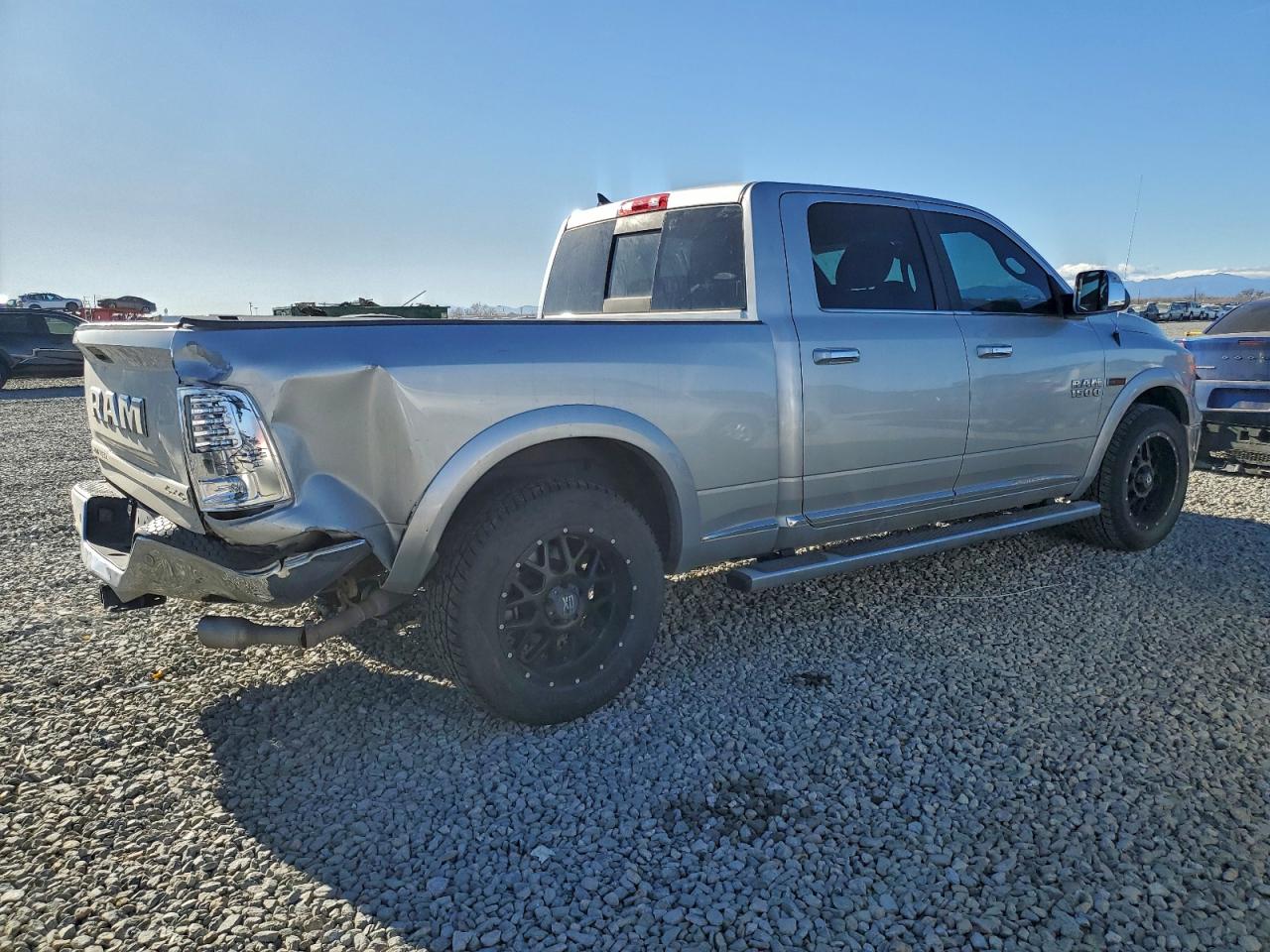 2016 RAM 1500 LONGHORN photo 3