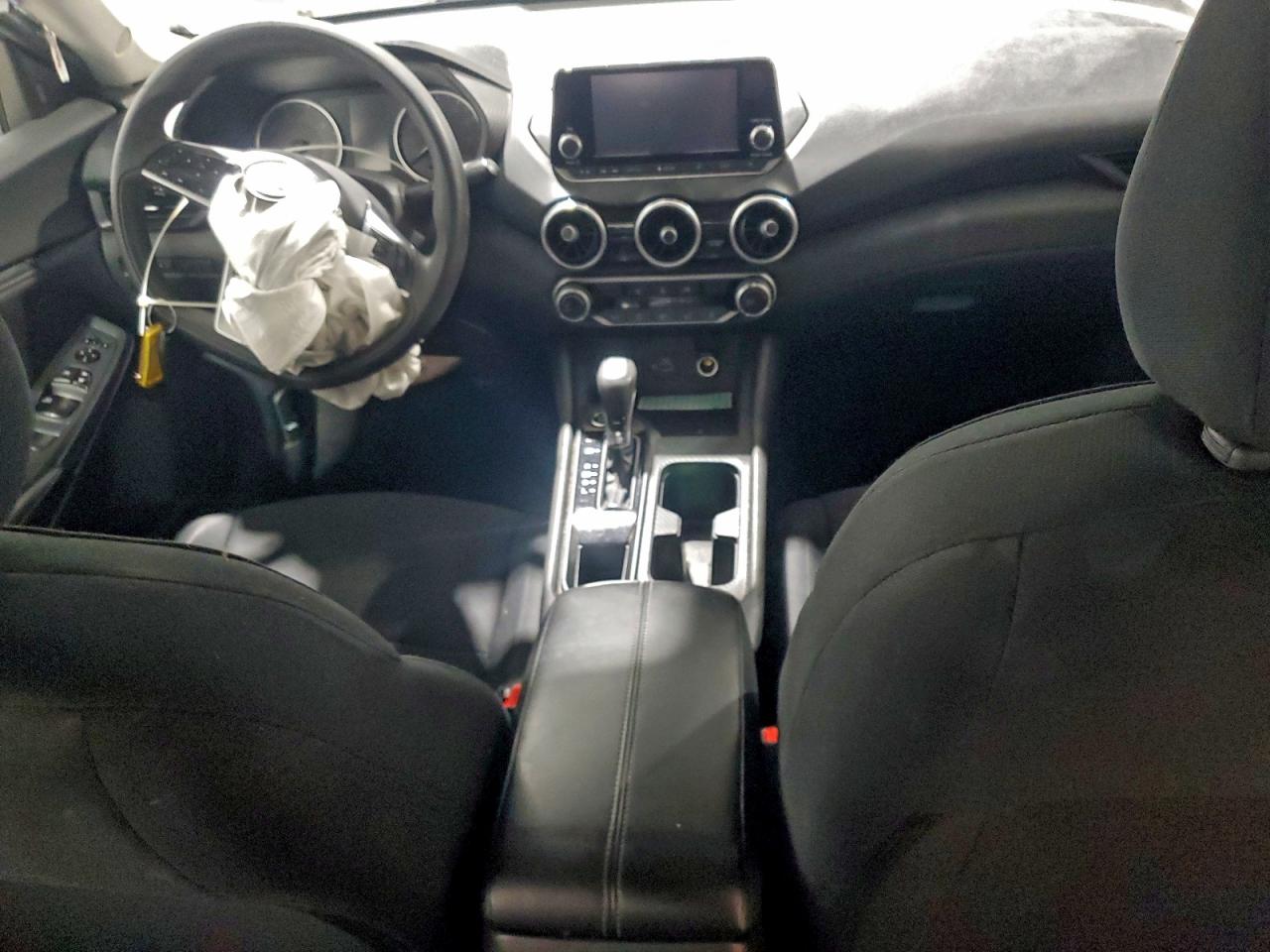 2022 NISSAN SENTRA S photo 8