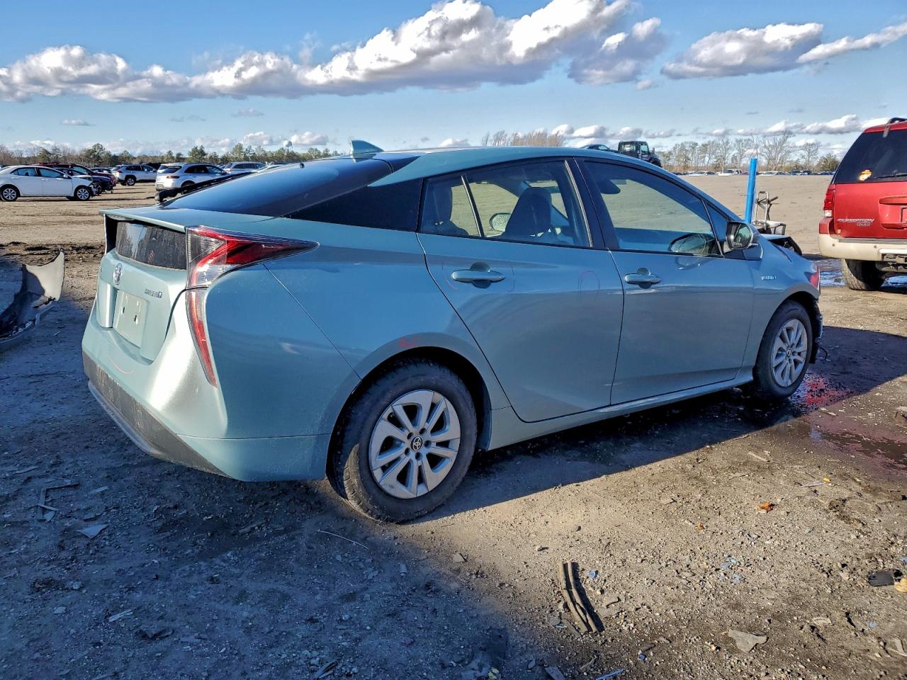 2017 TOYOTA PRIUS photo 3