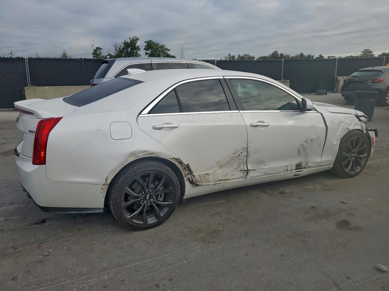 2018 CADILLAC ATS photo 3