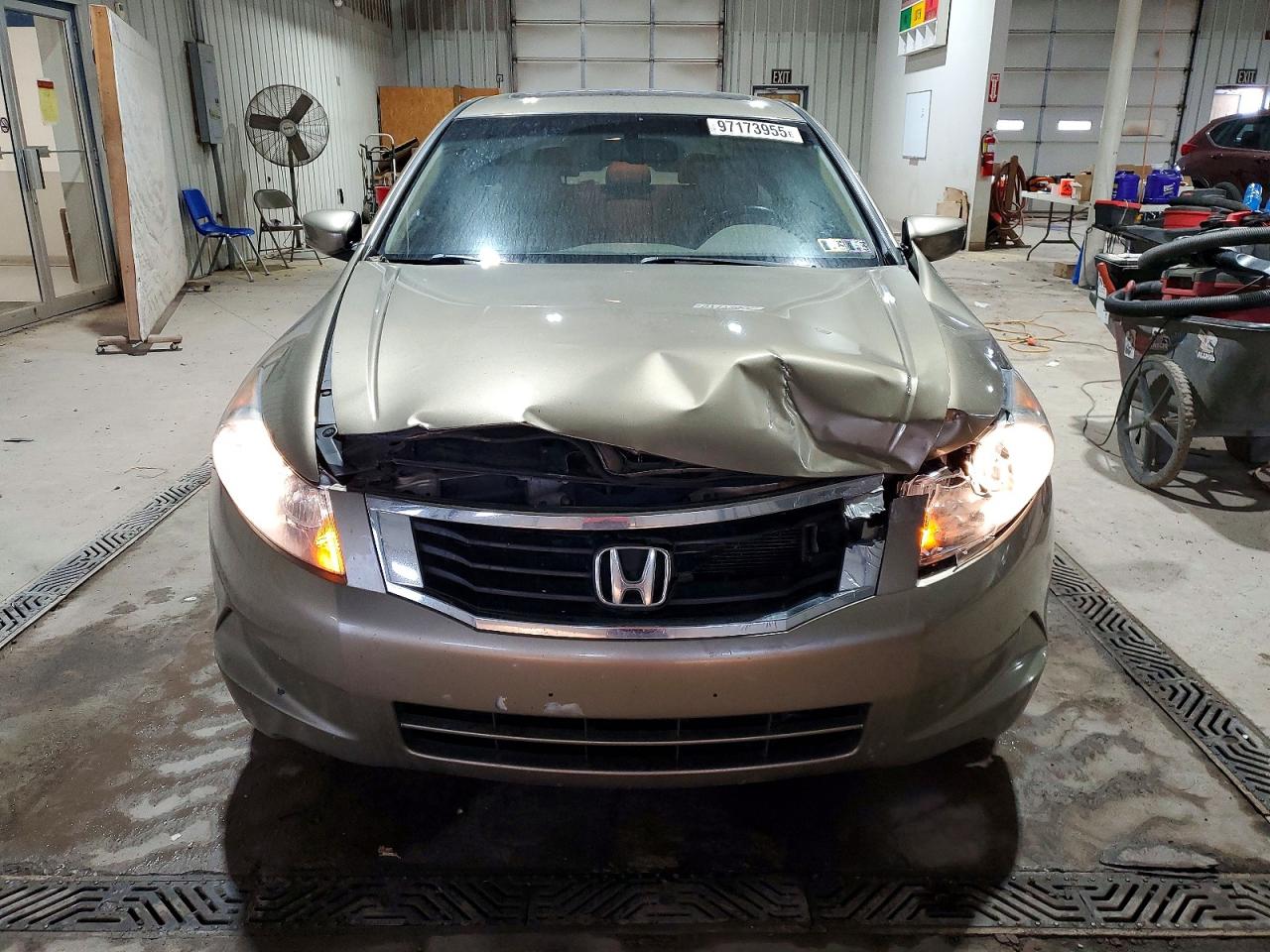 2010 HONDA ACCORD EXL photo 5