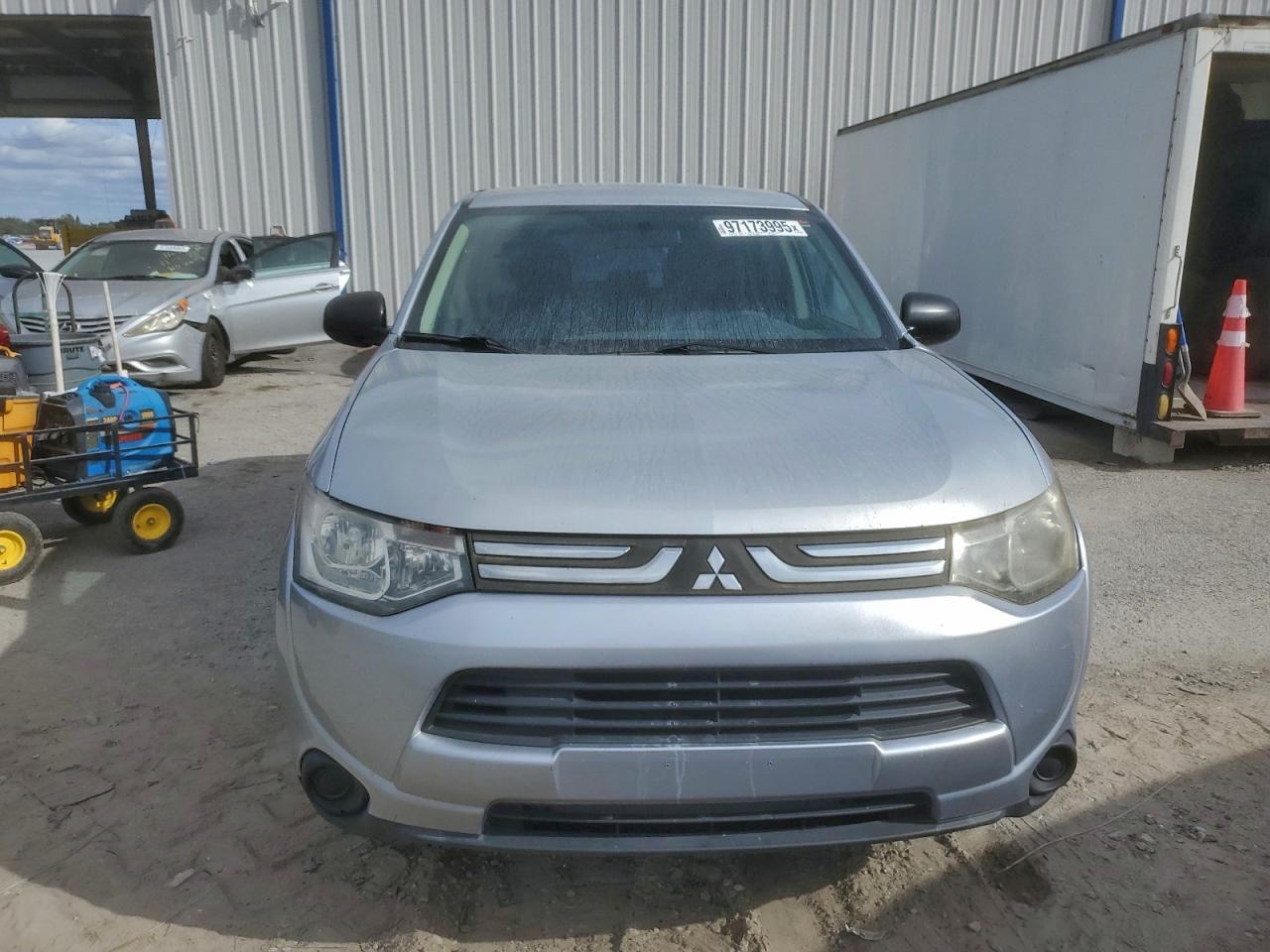 2014 MITSUBISHI OUTLANDER ES photo 5
