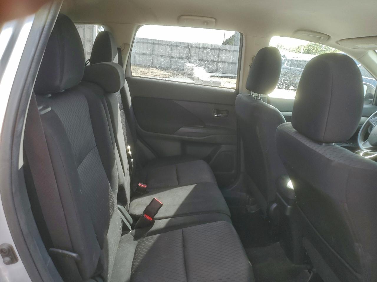 2014 MITSUBISHI OUTLANDER ES photo 11