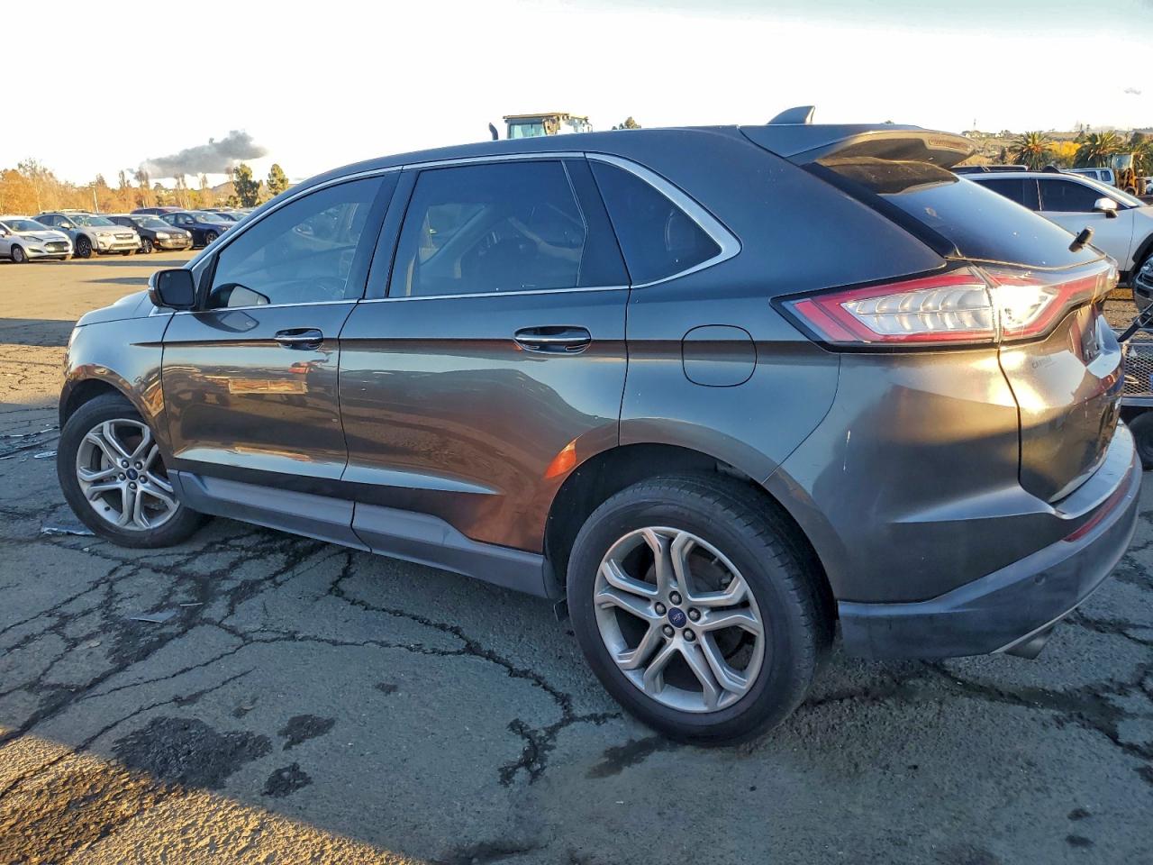 2017 FORD EDGE TITANIUM photo 2