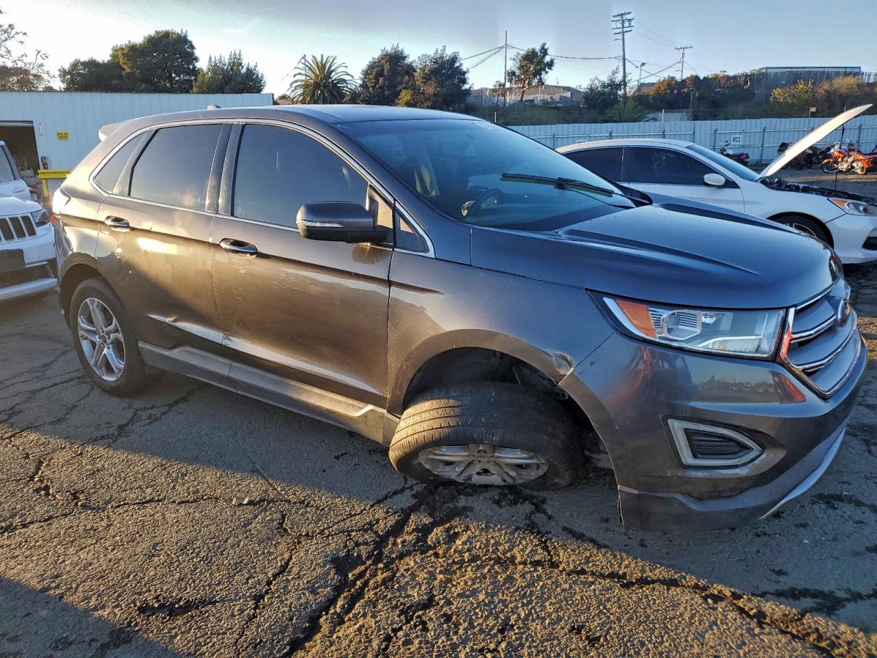 2017 FORD EDGE TITANIUM photo 4