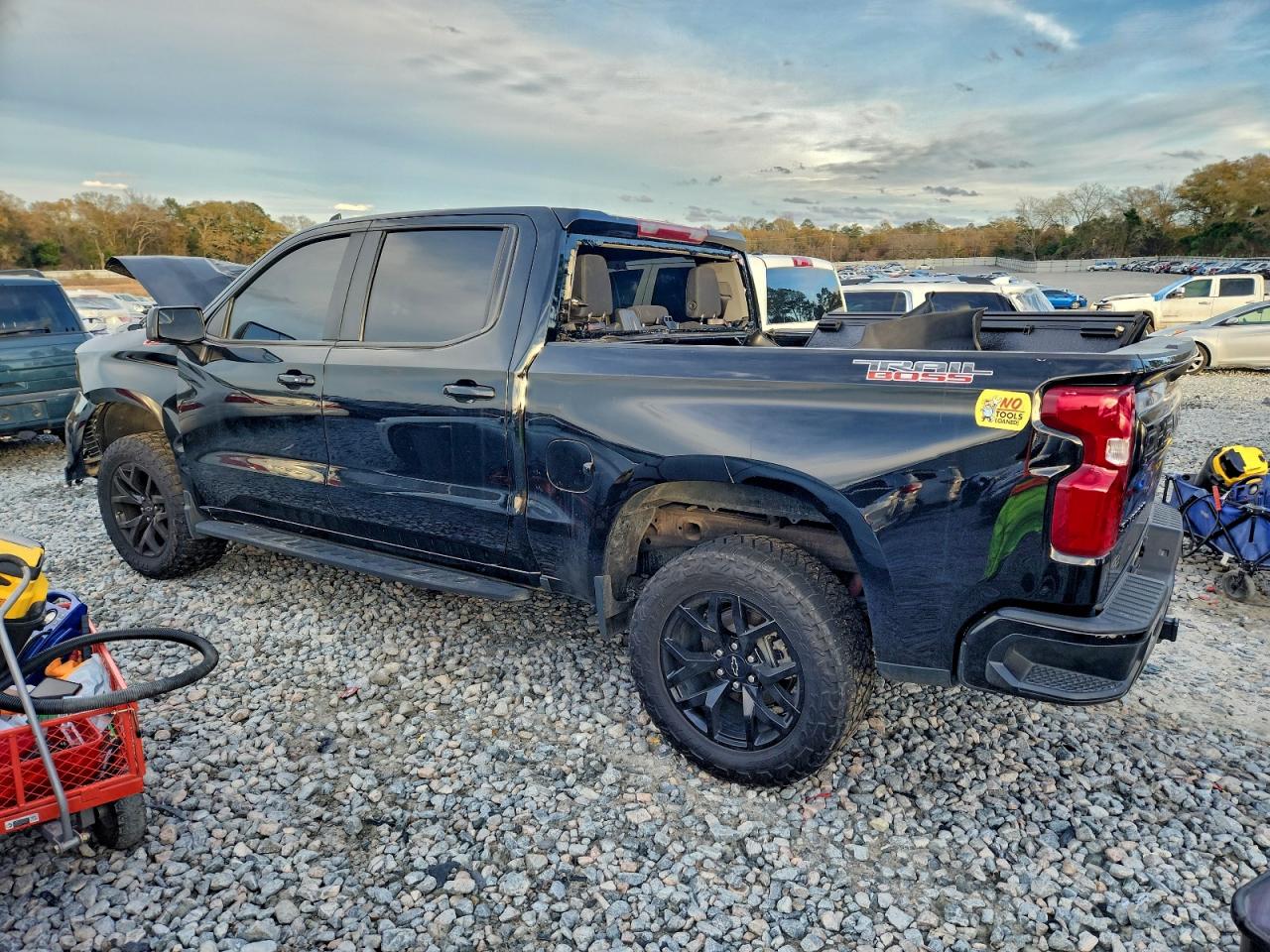 2023 CHEVROLET SILVERADO K1500 LT TRAIL BOSS photo 2