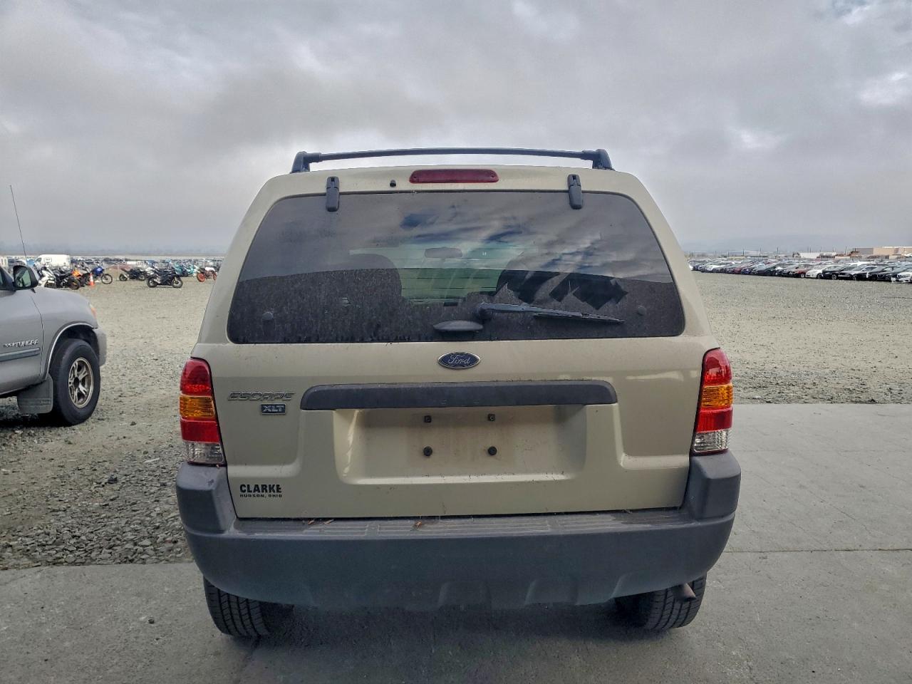 2004 FORD ESCAPE XLT photo 6