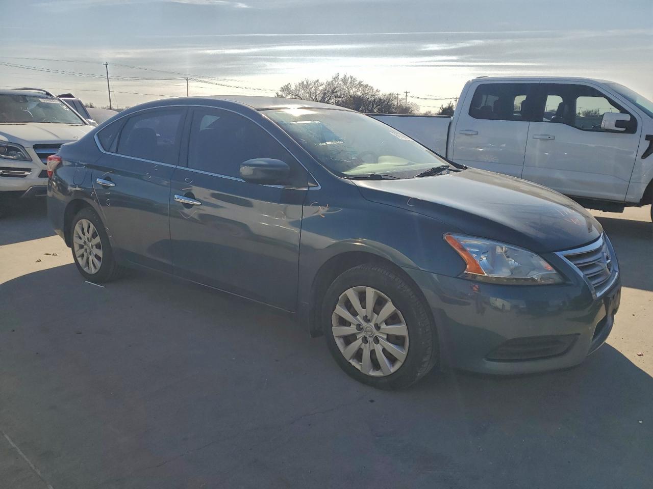 2015 NISSAN SENTRA S photo 4