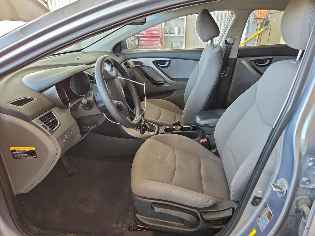 2016 HYUNDAI ELANTRA SE photo 7