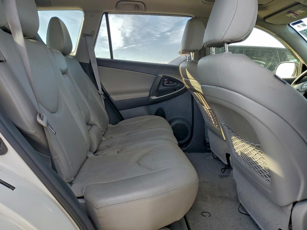 2012 TOYOTA RAV4 LIMITED photo 11