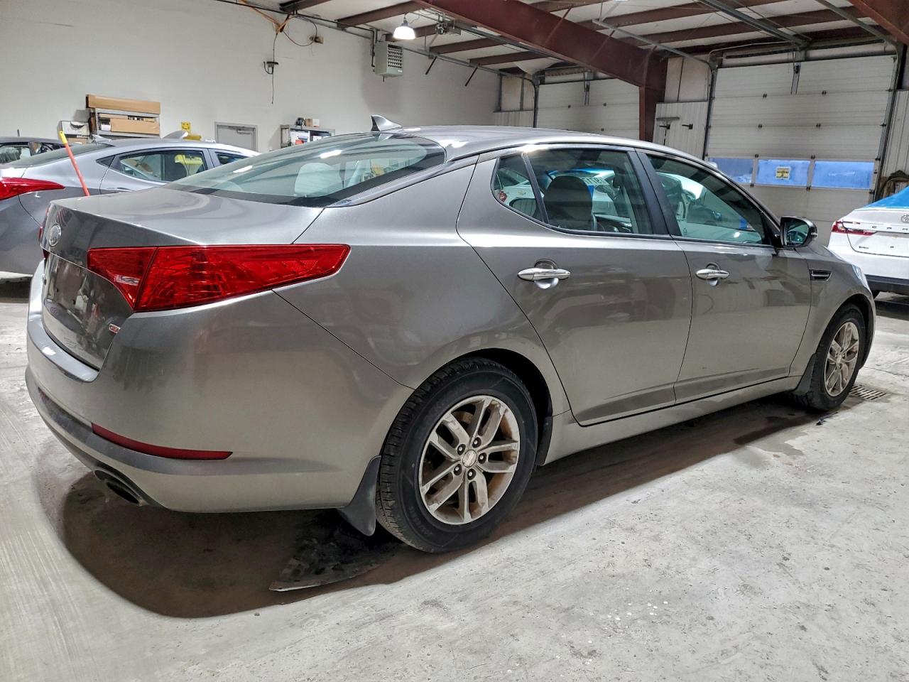 2013 KIA OPTIMA LX photo 3