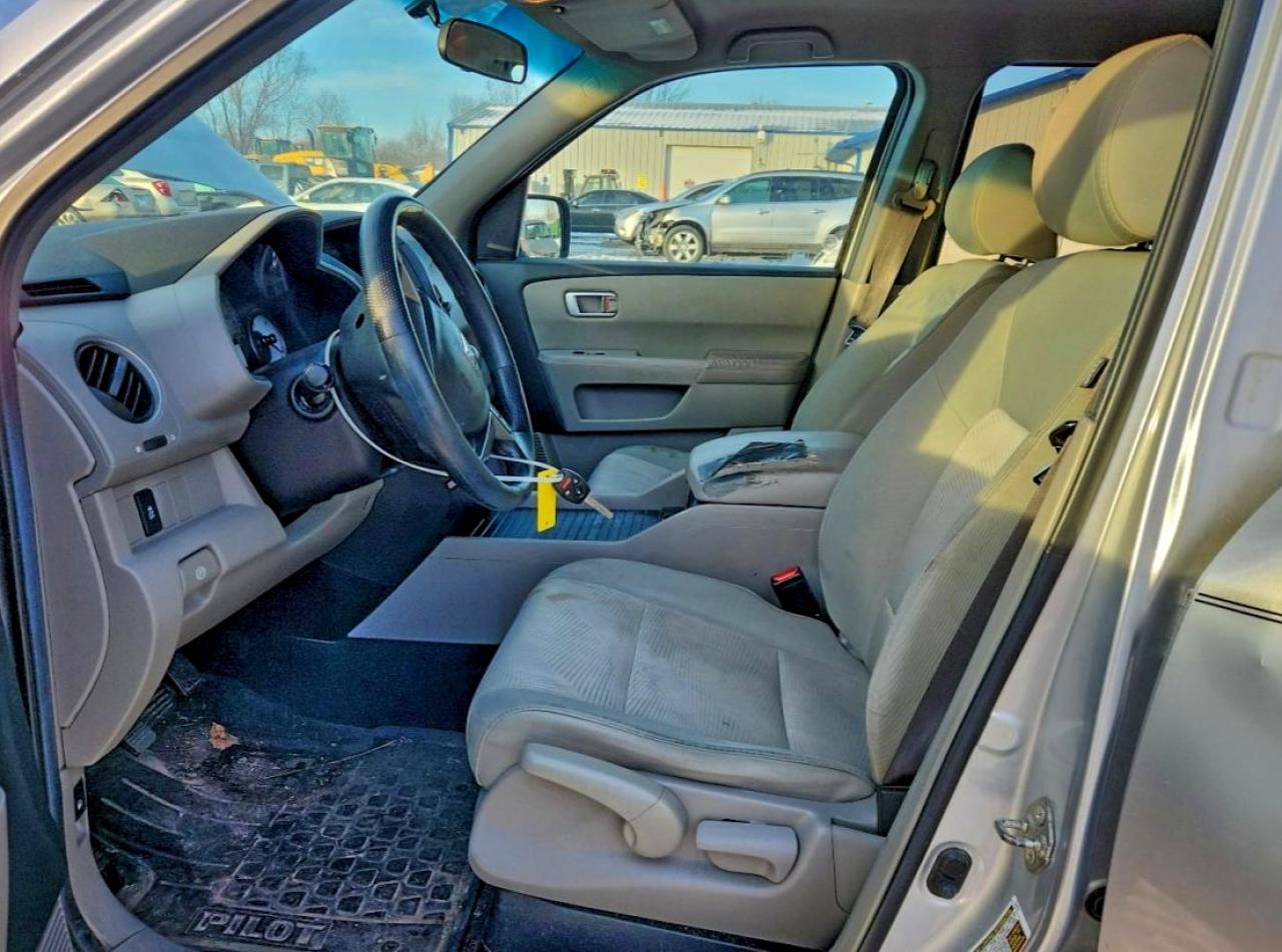 2012 HONDA PILOT LX photo 7