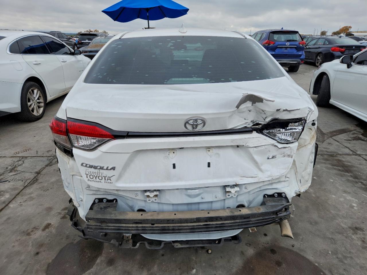 2021 TOYOTA COROLLA LE photo 6