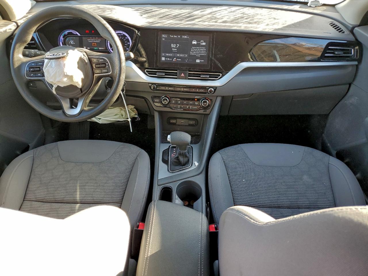 2020 KIA NIRO LX photo 15