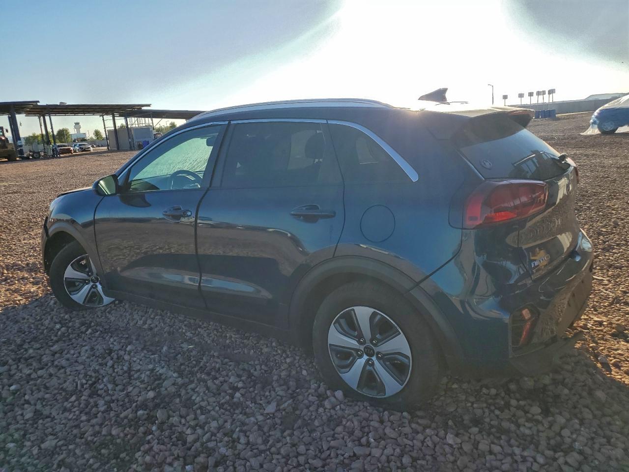 2020 KIA NIRO LX photo 3