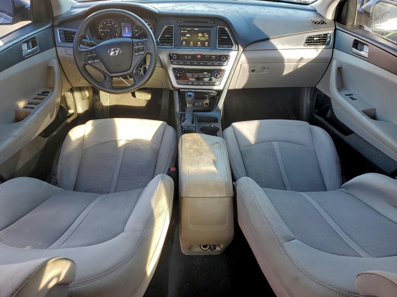 2016 HYUNDAI SONATA SE photo 8
