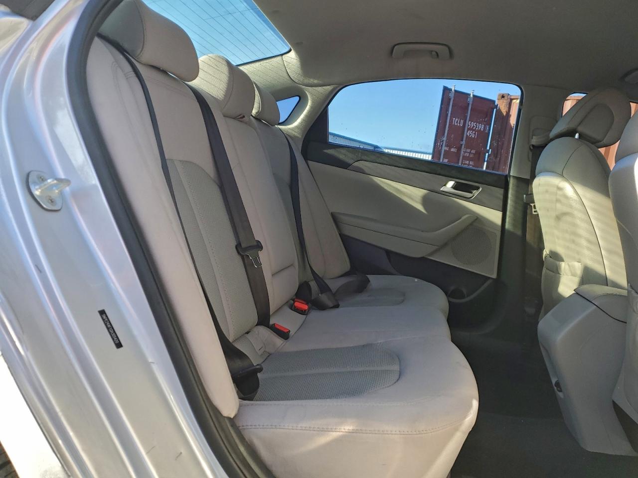 2016 HYUNDAI SONATA SE photo 10