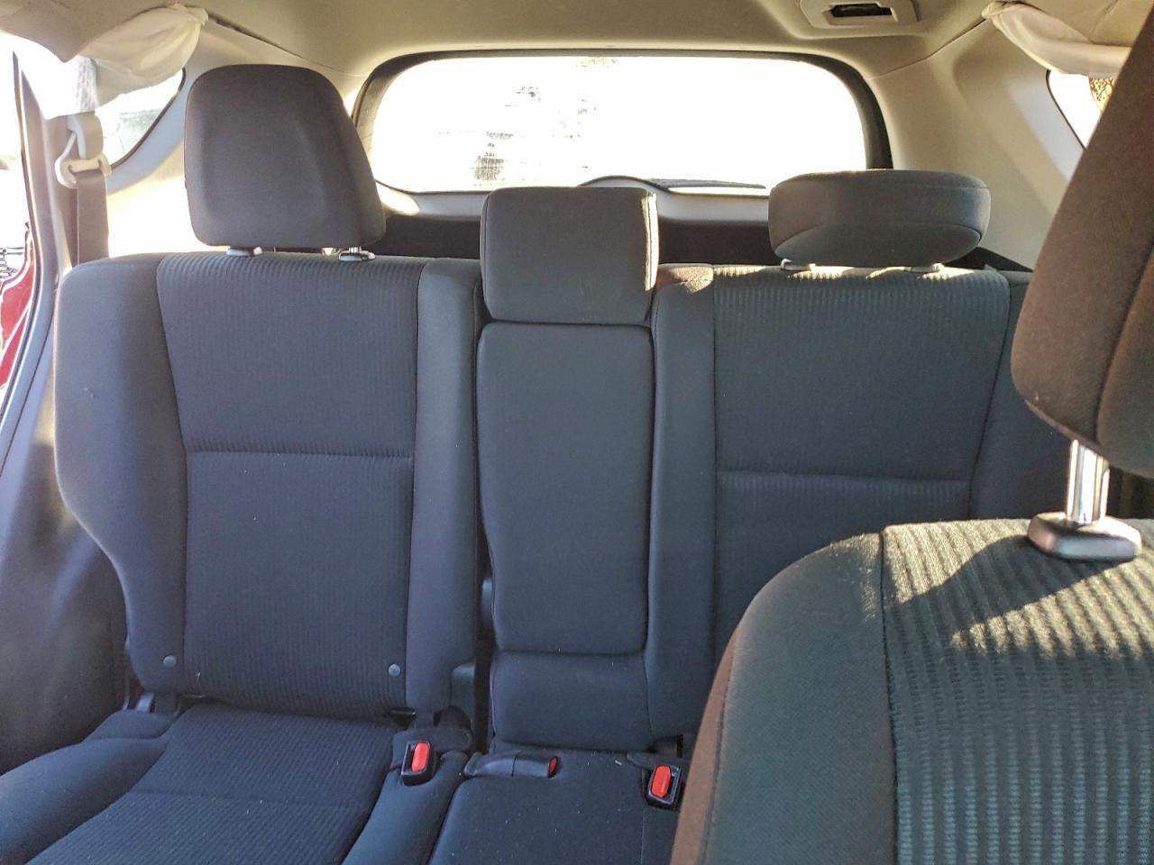 2018 TOYOTA RAV4 LE photo 10