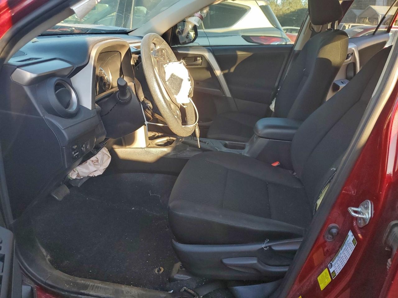 2018 TOYOTA RAV4 LE photo 7