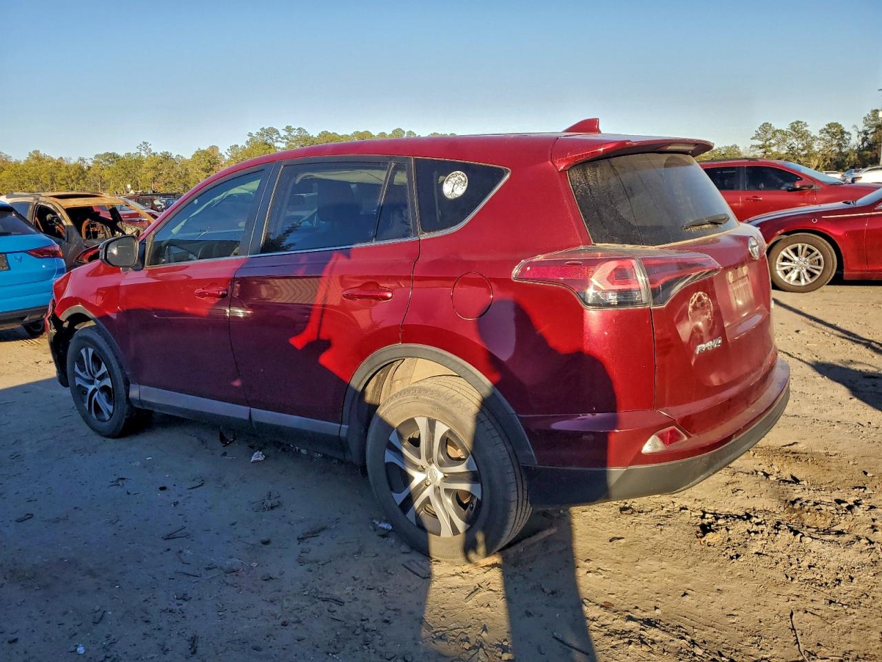 2018 TOYOTA RAV4 LE photo 2