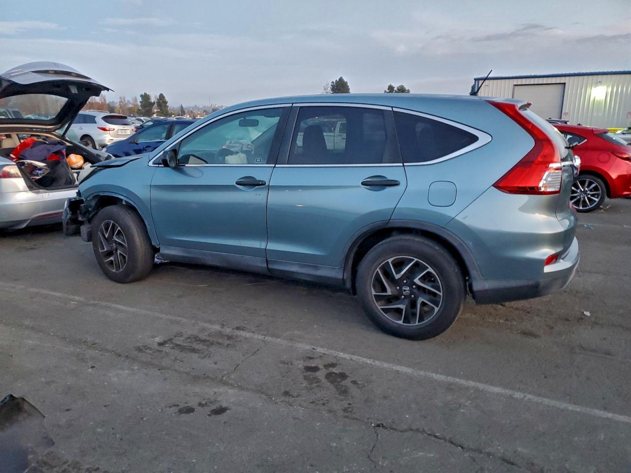 2016 HONDA CR-V SE photo 2