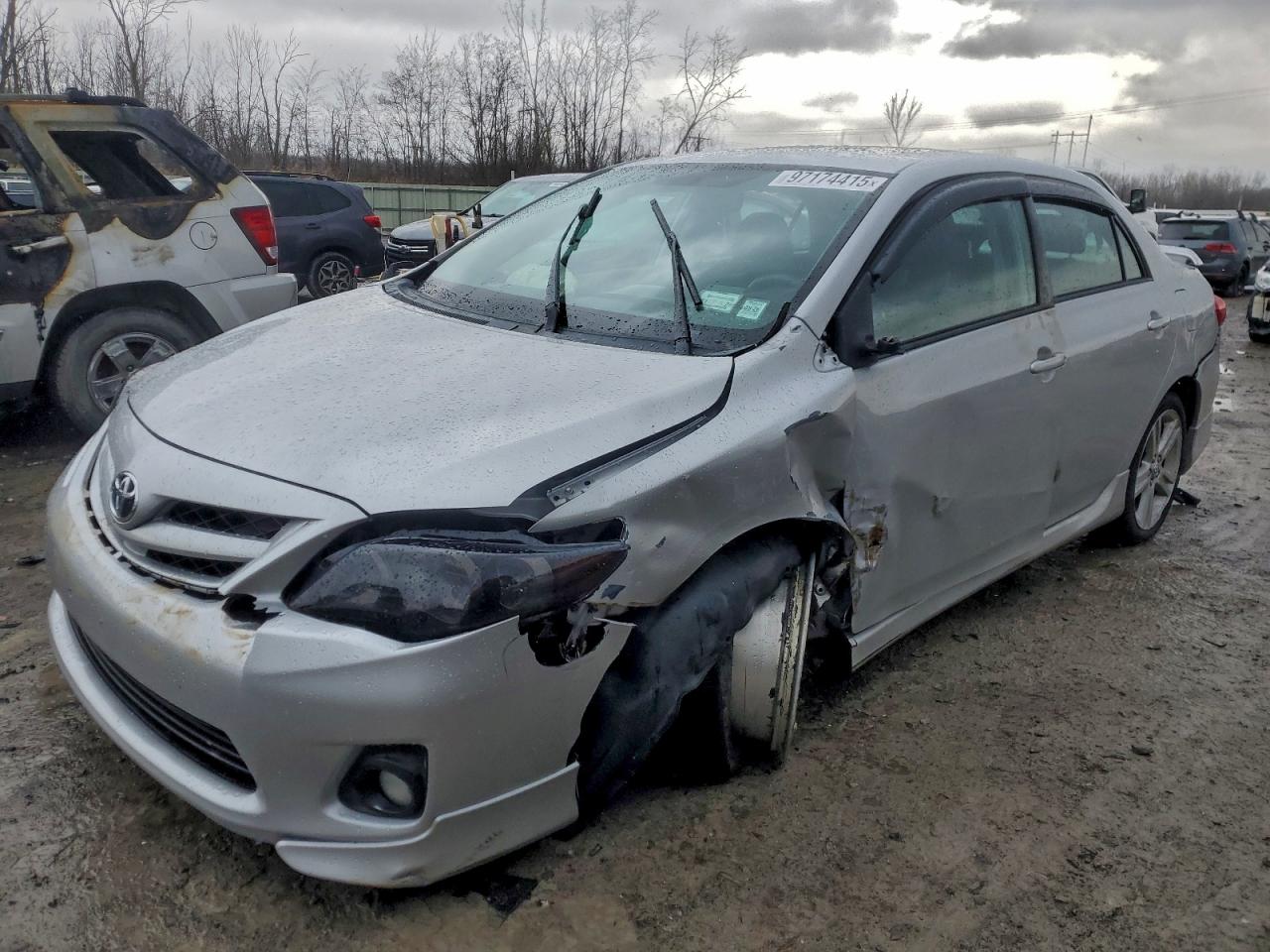 2013 TOYOTA COROLLA